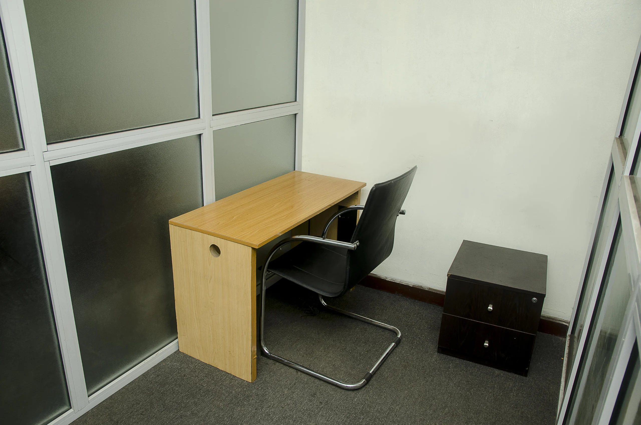 Semi Partitioned Office